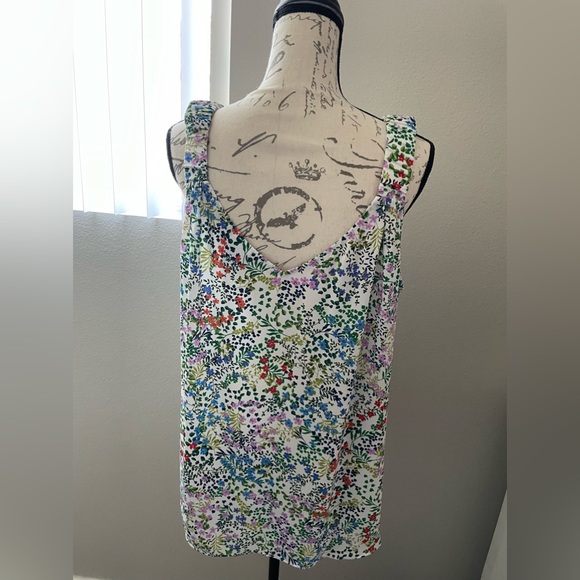 Cabi Rotation Tank - Picture 5 of 8